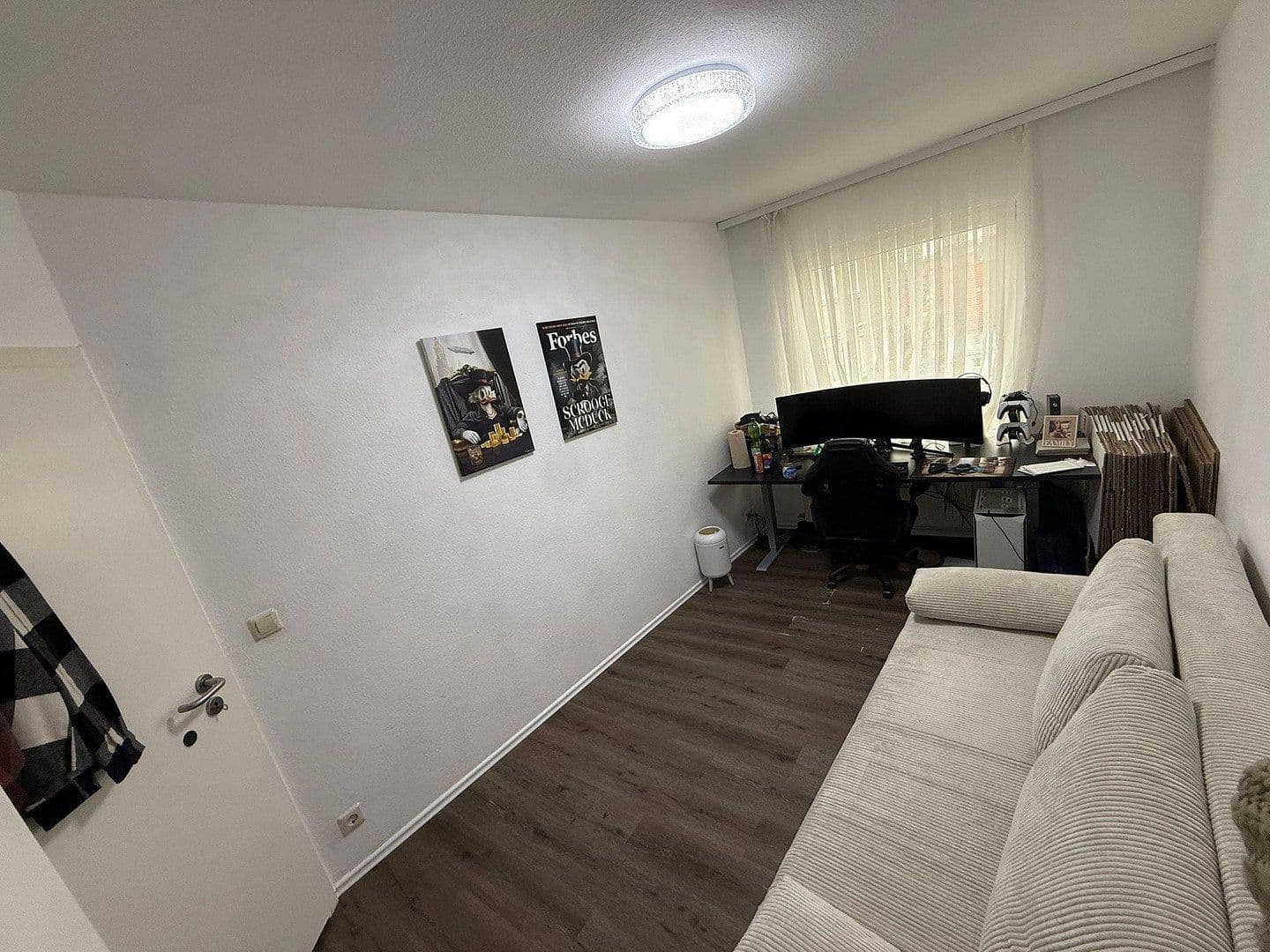 Prenájom bytu 3-izbový 99 m², Hechingen, Bádensko-Wurttembersko Prenájom bytu 3-izbový 99 m², Hechingen, Bádensko-Wurttembersko