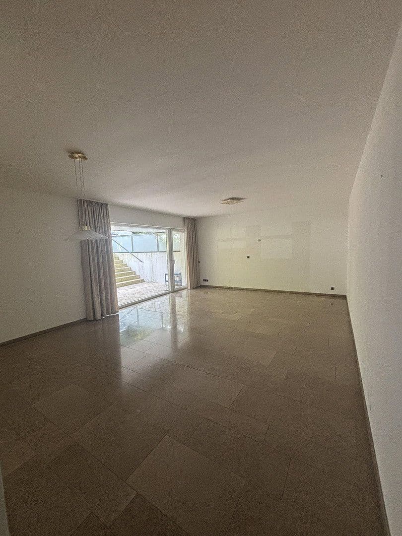 Prenájom bytu 2-izbový 96 m², Mielesheide 4, Essen, Severné Porýnie - Westfálsko Prenájom bytu 2-izbový 96 m², Mielesheide 4, Essen, Severné Porýnie - Westfálsko