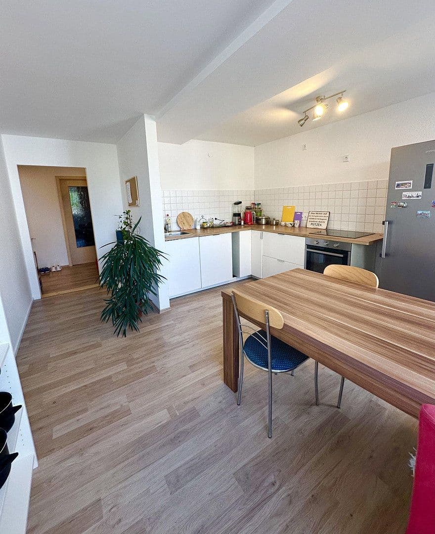 Prenájom bytu 3-izbový 15 m², Kaufbeuren, Bavorsko Prenájom bytu 3-izbový 15 m², Kaufbeuren, Bavorsko