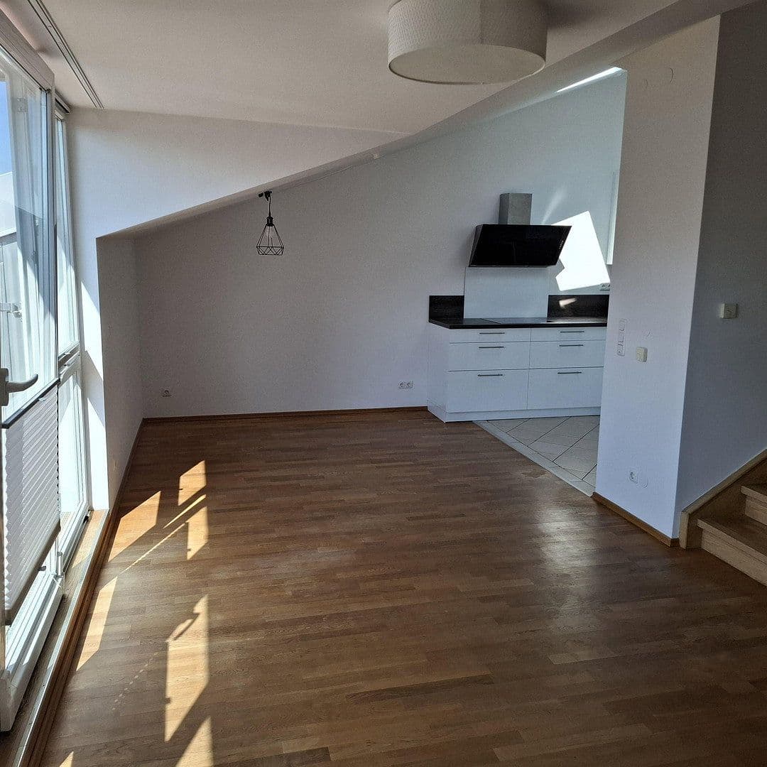 Predaj bytu 3-izbový 83 m², Parsbergstr. 16, Germering, Bavorsko Predaj bytu 3-izbový 83 m², Parsbergstr. 16, Germering, Bavorsko