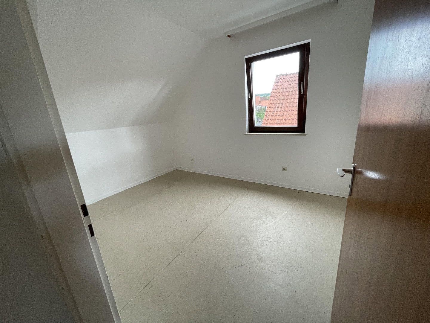 Prenájom bytu 3-izbový 54 m², Göttingen, Dolné Sasko Prenájom bytu 3-izbový 54 m², Göttingen, Dolné Sasko