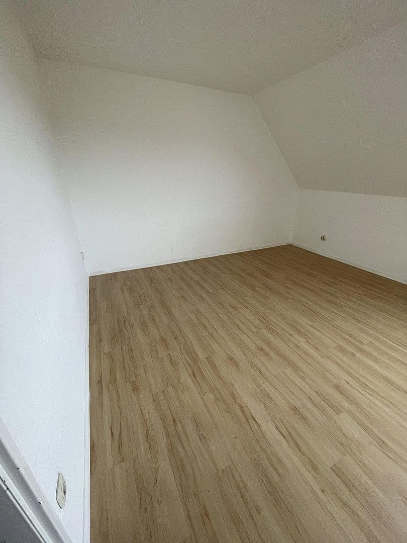 Prenájom bytu 3-izbový 54 m², Göttingen, Dolné Sasko Prenájom bytu 3-izbový 54 m², Göttingen, Dolné Sasko