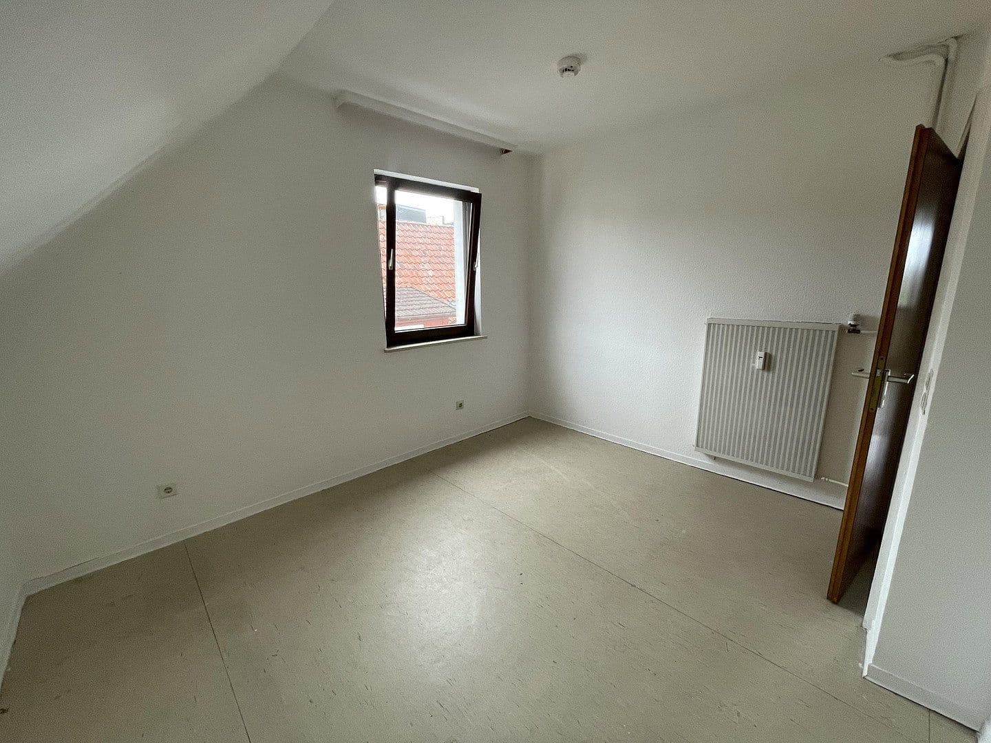 Prenájom bytu 3-izbový 54 m², Göttingen, Dolné Sasko Prenájom bytu 3-izbový 54 m², Göttingen, Dolné Sasko