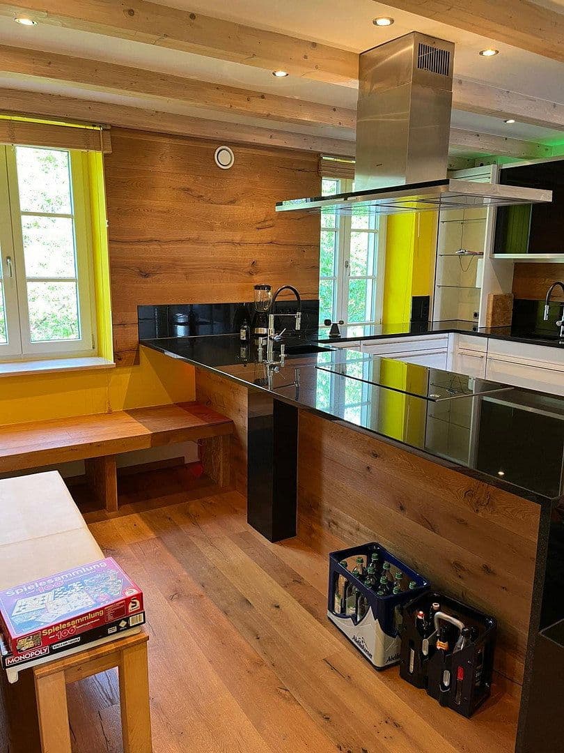 Prenájom bytu 5-izbový 141 m², München, Bavorsko Prenájom bytu 5-izbový 141 m², München, Bavorsko