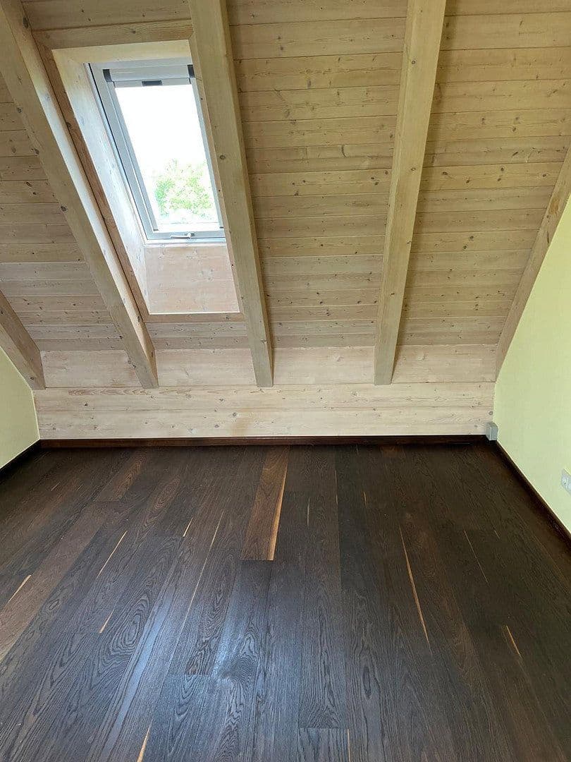 Prenájom bytu 5-izbový 141 m², München, Bavorsko Prenájom bytu 5-izbový 141 m², München, Bavorsko