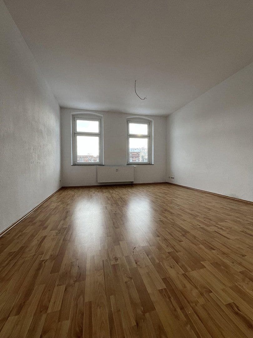Prenájom bytu 5-izbový 110 m², Voigtstraße 32, Chemnitz, Sasko Prenájom bytu 5-izbový 110 m², Voigtstraße 32, Chemnitz, Sasko