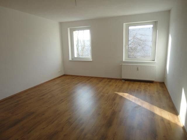 Prenájom bytu 4-izbový 98 m², Magdeburg, Sasko-Anhaltsko Prenájom bytu 4-izbový 98 m², Magdeburg, Sasko-Anhaltsko