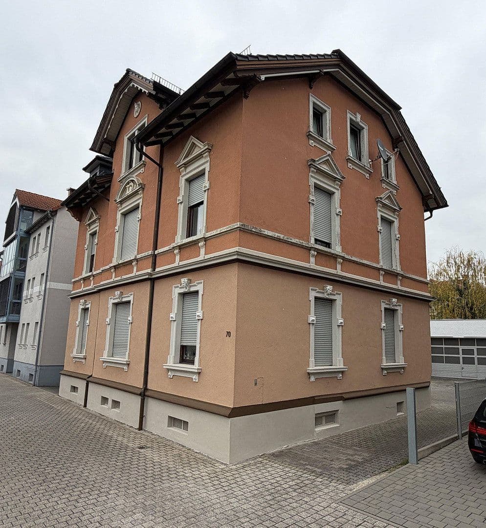 Predaj domu 303 m², pozemek 475 m², Bensheim, Hesensko Predaj domu 303 m², pozemek 475 m², Bensheim, Hesensko