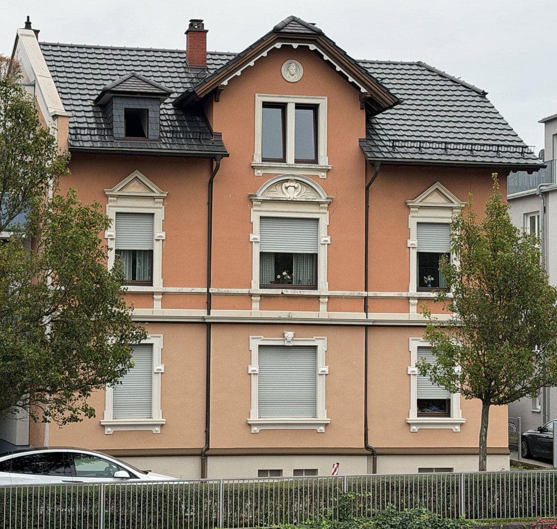 Predaj domu 303 m², pozemek 475 m², Bensheim, Hesensko Predaj domu 303 m², pozemek 475 m², Bensheim, Hesensko