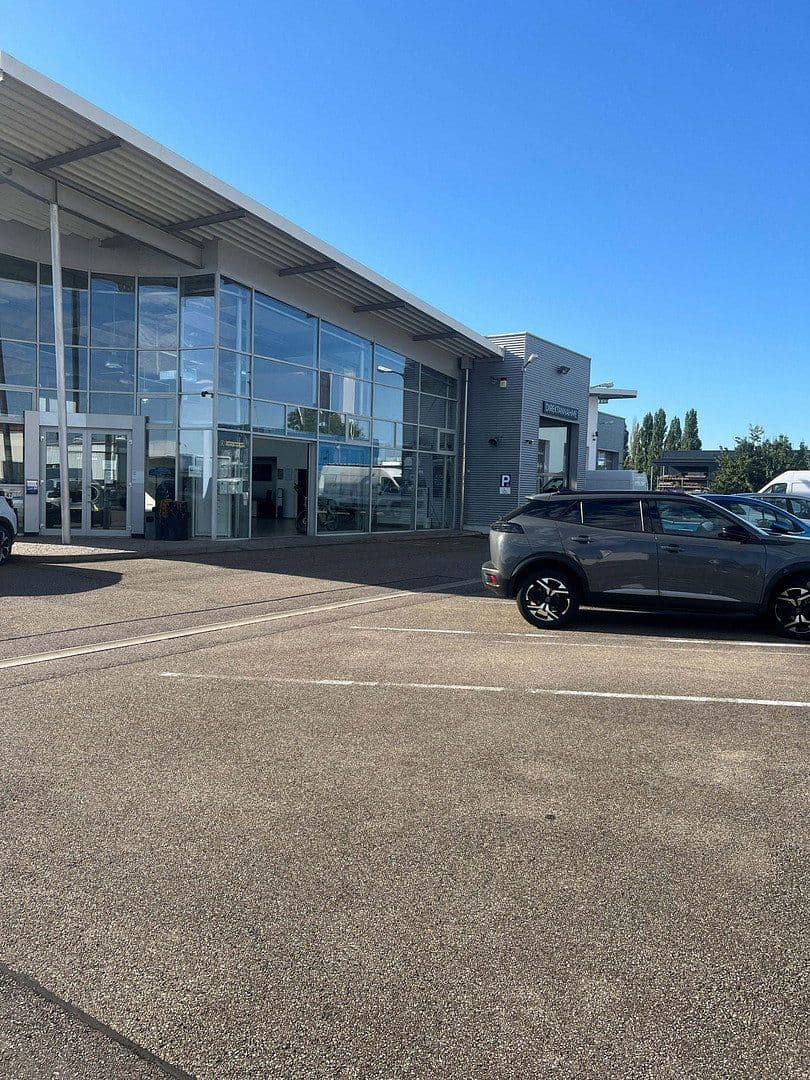 Prenájom kancelárie 361 m², Achern, Bádensko-Wurttembersko Prenájom kancelárie 361 m², Achern, Bádensko-Wurttembersko