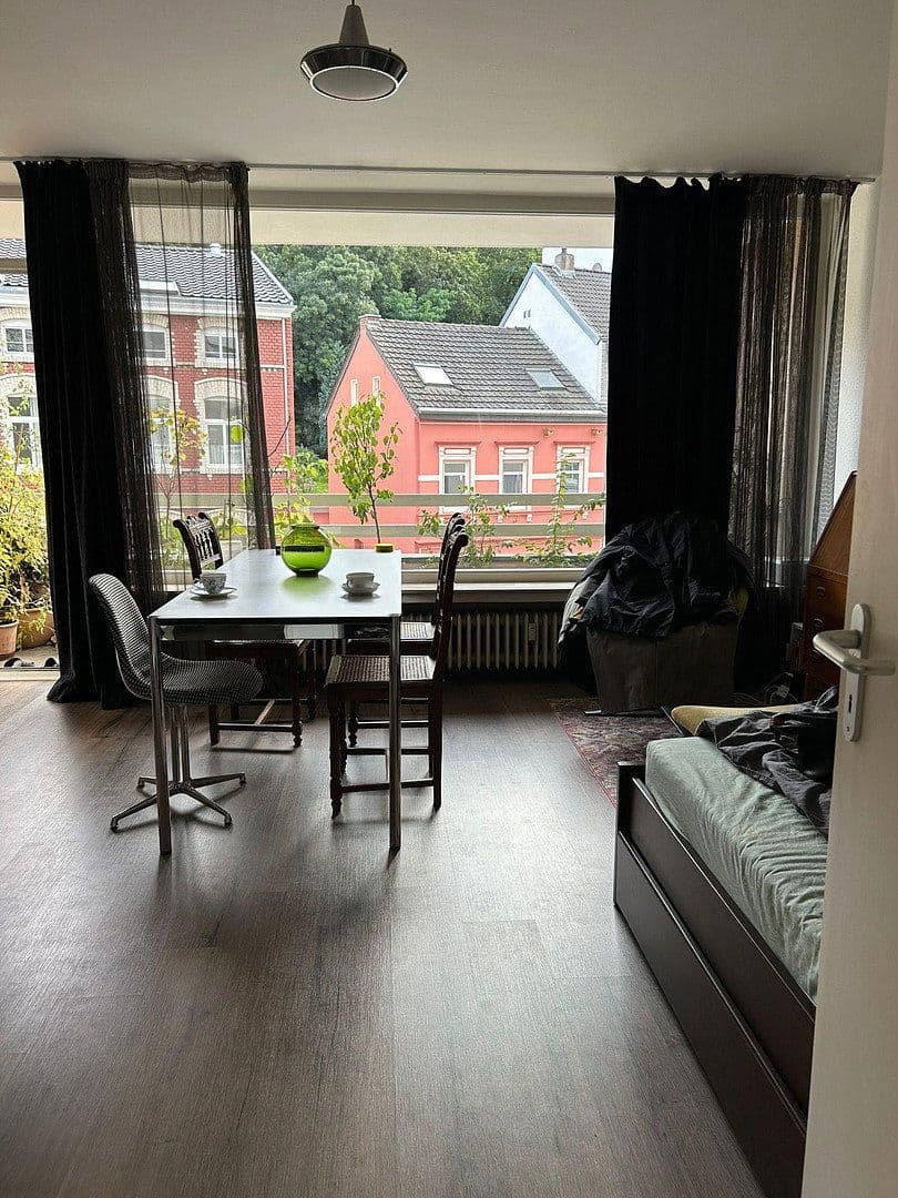 Predaj bytu 1-izbový 35 m², Bonn, Severné Porýnie - Westfálsko Predaj bytu 1-izbový 35 m², Bonn, Severné Porýnie - Westfálsko