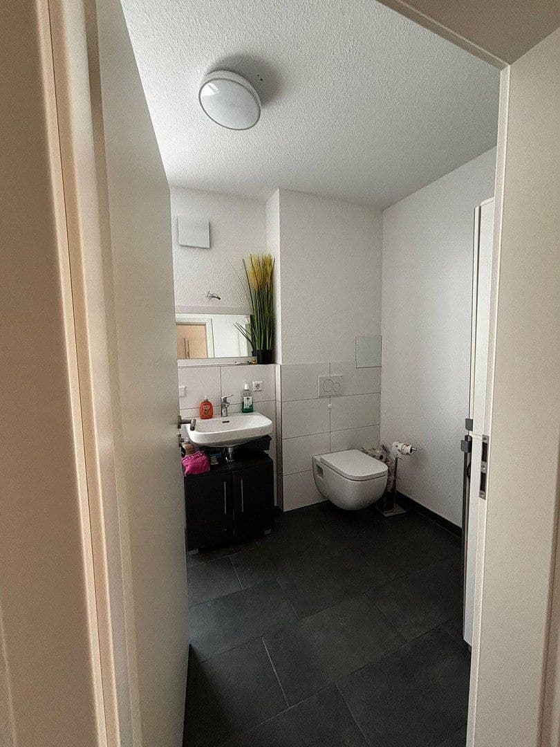 Prenájom bytu 2-izbový 65 m², Kronau, Bádensko-Wurttembersko Prenájom bytu 2-izbový 65 m², Kronau, Bádensko-Wurttembersko