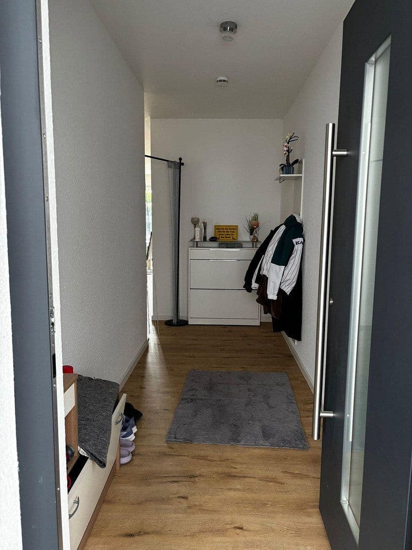 Prenájom bytu 2-izbový 65 m², Kronau, Bádensko-Wurttembersko Prenájom bytu 2-izbový 65 m², Kronau, Bádensko-Wurttembersko