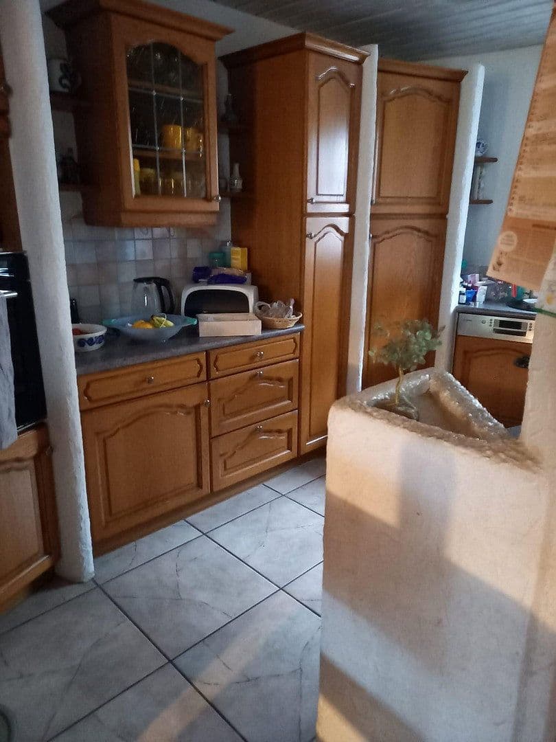 Predaj domu 220 m², pozemek 747 m², Bretten, Bádensko-Wurttembersko Predaj domu 220 m², pozemek 747 m², Bretten, Bádensko-Wurttembersko