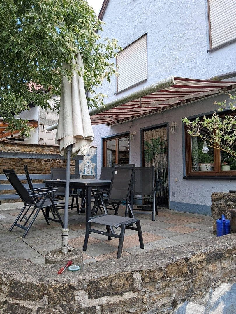 Predaj domu 220 m², pozemek 747 m², Bretten, Bádensko-Wurttembersko Predaj domu 220 m², pozemek 747 m², Bretten, Bádensko-Wurttembersko