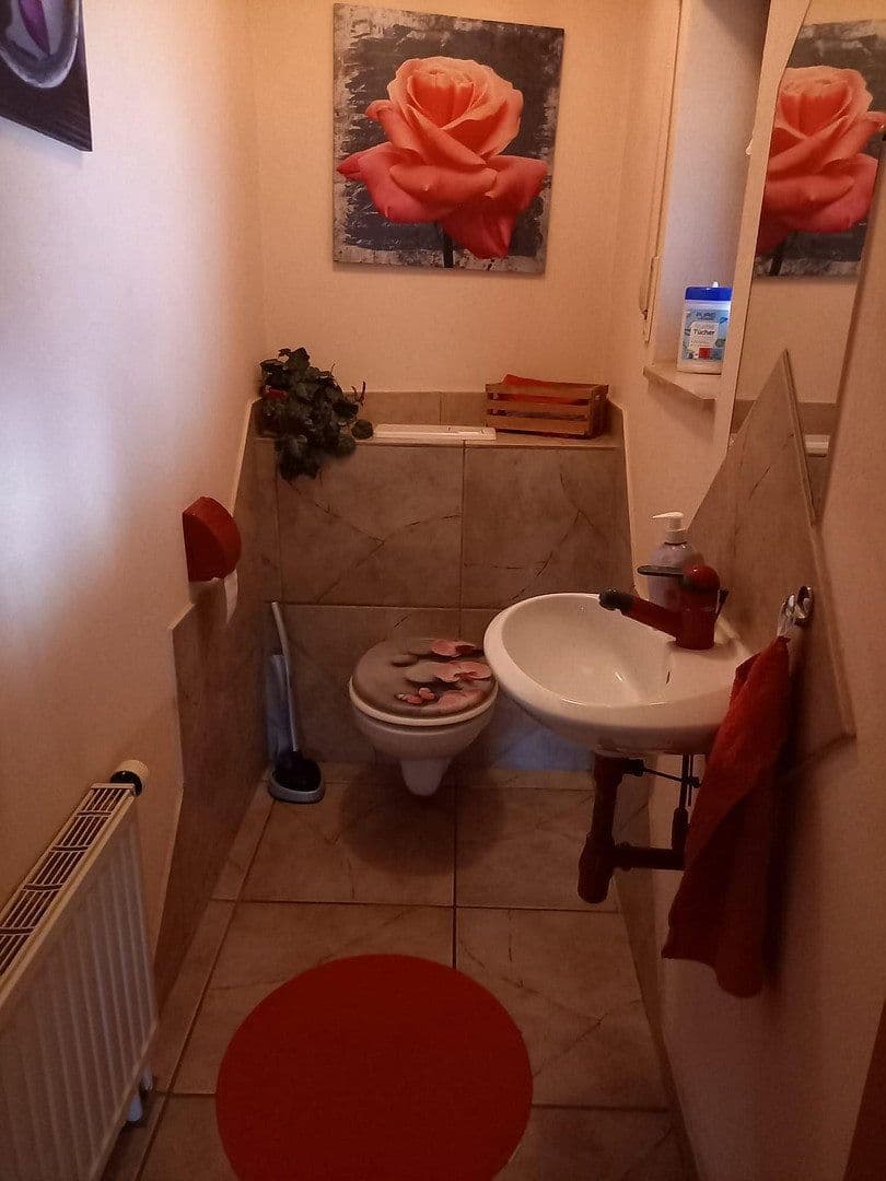 Predaj domu 220 m², pozemek 747 m², Bretten, Bádensko-Wurttembersko Predaj domu 220 m², pozemek 747 m², Bretten, Bádensko-Wurttembersko