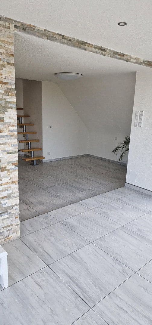 Predaj bytu 4-izbový 91 m², Friedrichshafen, Bádensko-Wurttembersko Predaj bytu 4-izbový 91 m², Friedrichshafen, Bádensko-Wurttembersko