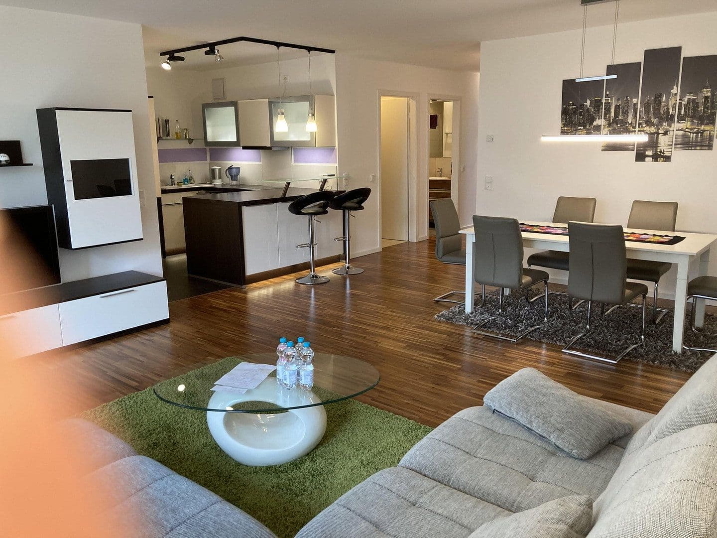 Prenájom bytu 4-izbový 124 m², Erlangen, Bavorsko Prenájom bytu 4-izbový 124 m², Erlangen, Bavorsko