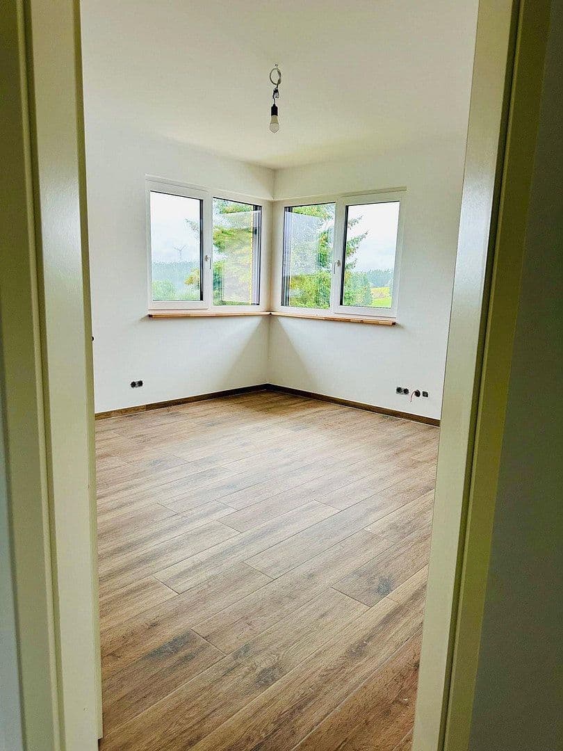Prenájom domu 145 m², pozemek 495 m², Höfener Str 23d, Schleiden, Severné Porýnie - Westfálsko Prenájom domu 145 m², pozemek 495 m², Höfener Str 23d, Schleiden, Severné Porýnie - Westfálsko