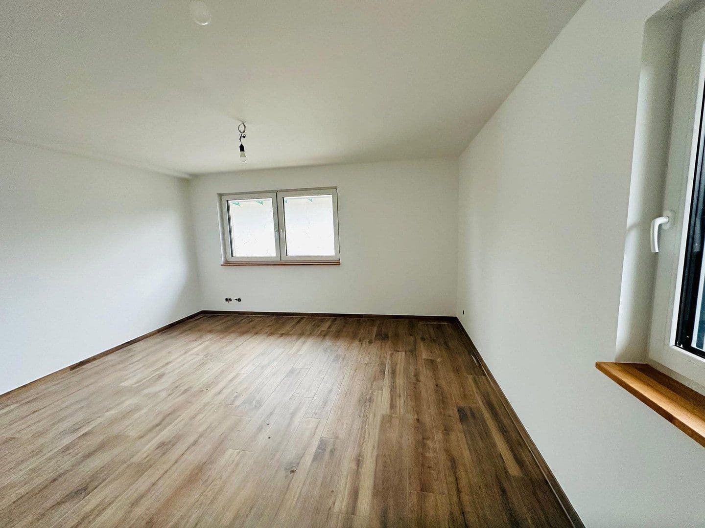 Prenájom domu 145 m², pozemek 495 m², Höfener Str 23d, Schleiden, Severné Porýnie - Westfálsko Prenájom domu 145 m², pozemek 495 m², Höfener Str 23d, Schleiden, Severné Porýnie - Westfálsko