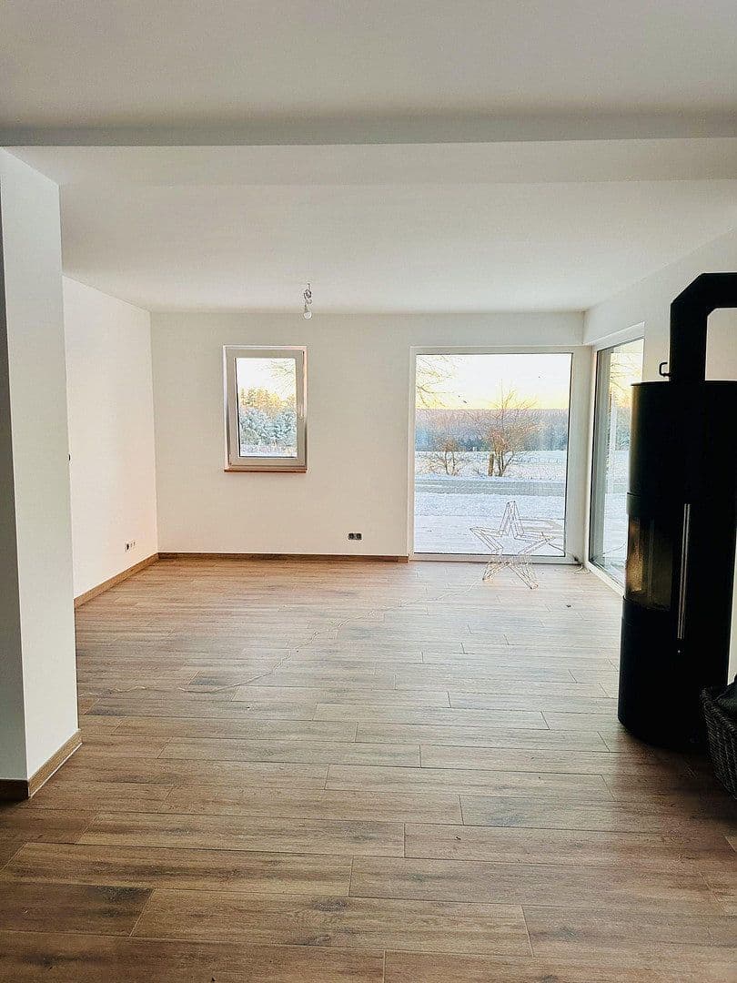 Prenájom domu 145 m², pozemek 495 m², Höfener Str 23d, Schleiden, Severné Porýnie - Westfálsko Prenájom domu 145 m², pozemek 495 m², Höfener Str 23d, Schleiden, Severné Porýnie - Westfálsko