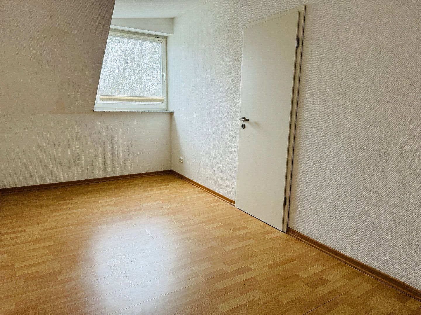 Prenájom bytu 3-izbový 111 m², Karl-Liebknecht-Str. 151, Glienicke/Nordbahn, Brandenbursko Prenájom bytu 3-izbový 111 m², Karl-Liebknecht-Str. 151, Glienicke/Nordbahn, Brandenbursko
