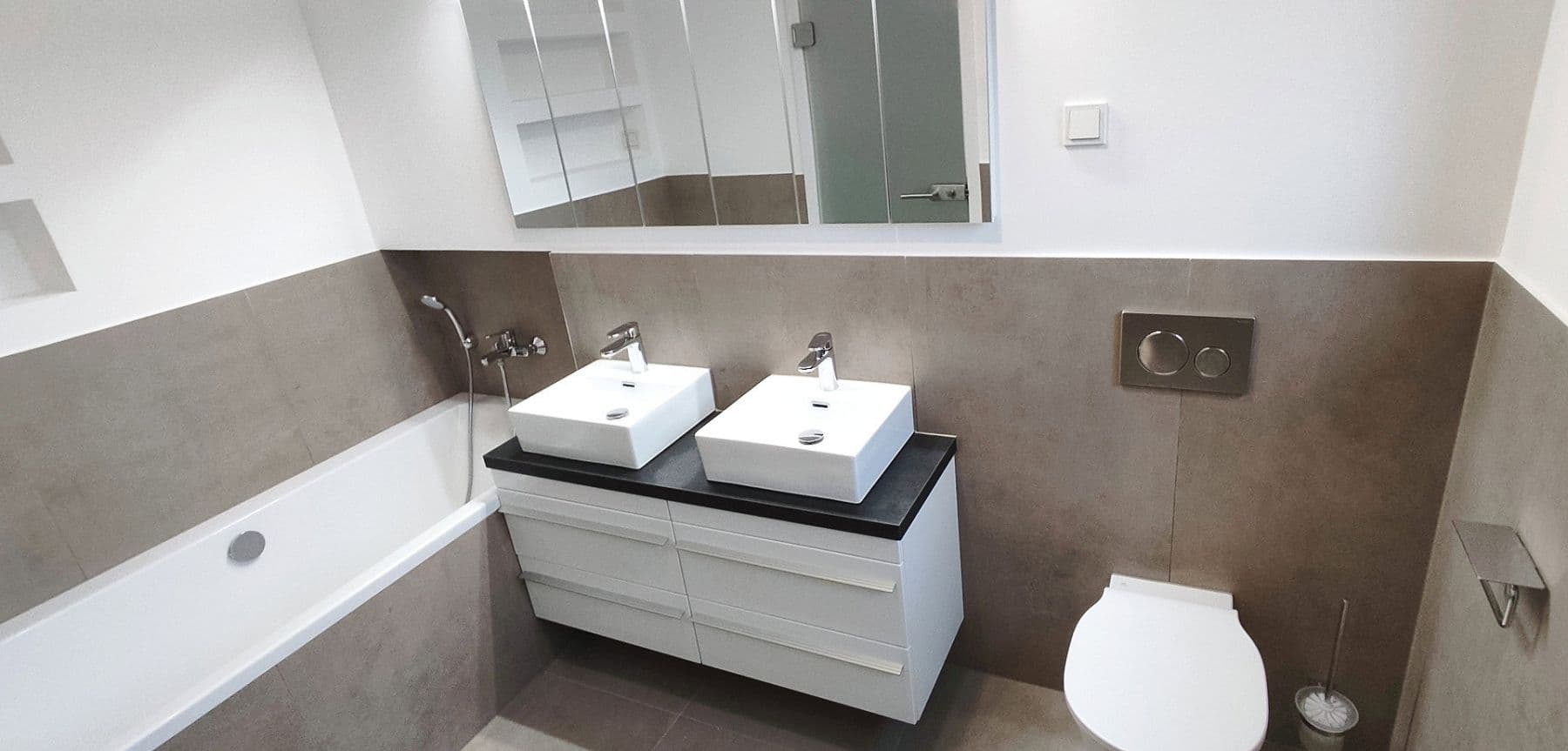 Prenájom domu 158 m², pozemek 390 m², Pfarrer Olbert Allee 3 A, Hochheim, Hesensko Prenájom domu 158 m², pozemek 390 m², Pfarrer Olbert Allee 3 A, Hochheim, Hesensko