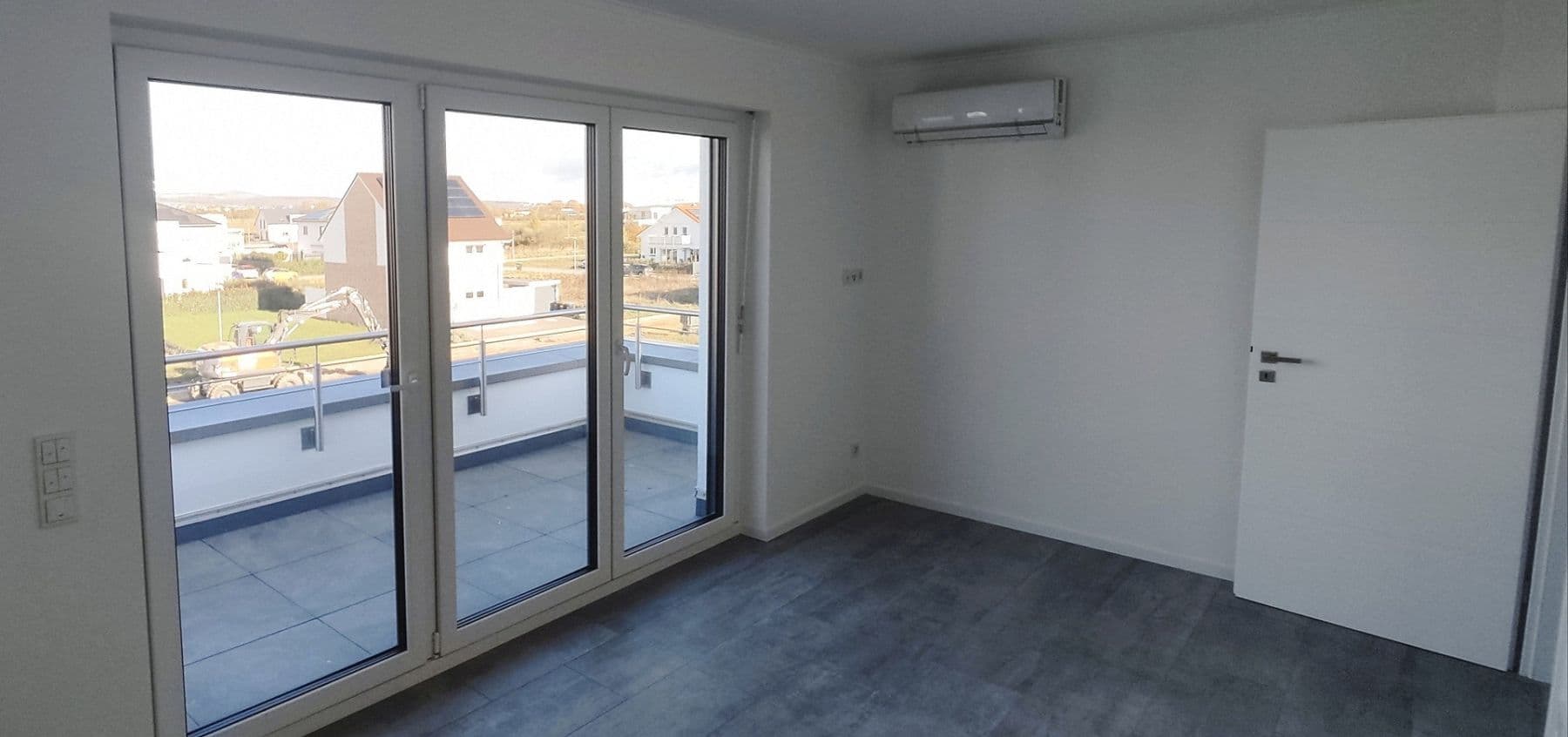 Prenájom domu 158 m², pozemek 390 m², Pfarrer Olbert Allee 3 A, Hochheim, Hesensko Prenájom domu 158 m², pozemek 390 m², Pfarrer Olbert Allee 3 A, Hochheim, Hesensko