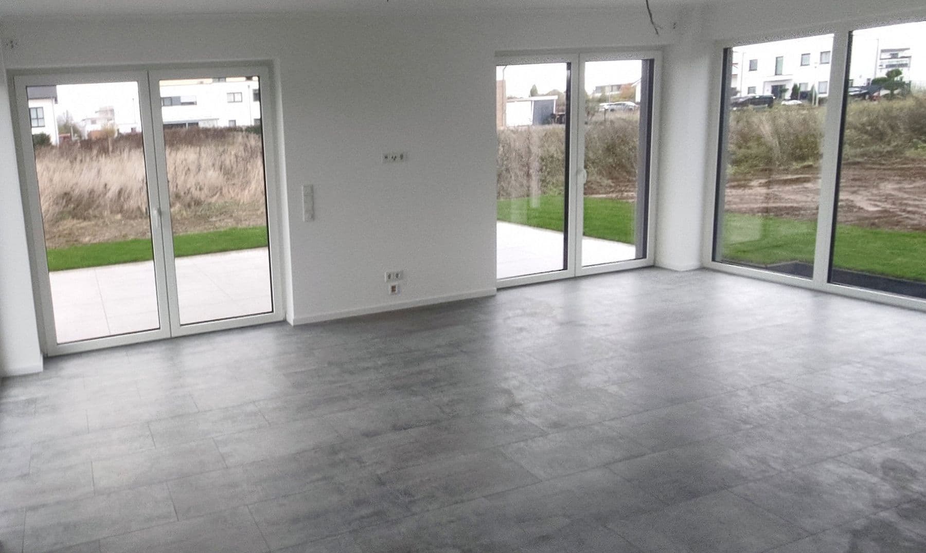 Prenájom domu 158 m², pozemek 390 m², Pfarrer Olbert Allee 3 A, Hochheim, Hesensko Prenájom domu 158 m², pozemek 390 m², Pfarrer Olbert Allee 3 A, Hochheim, Hesensko