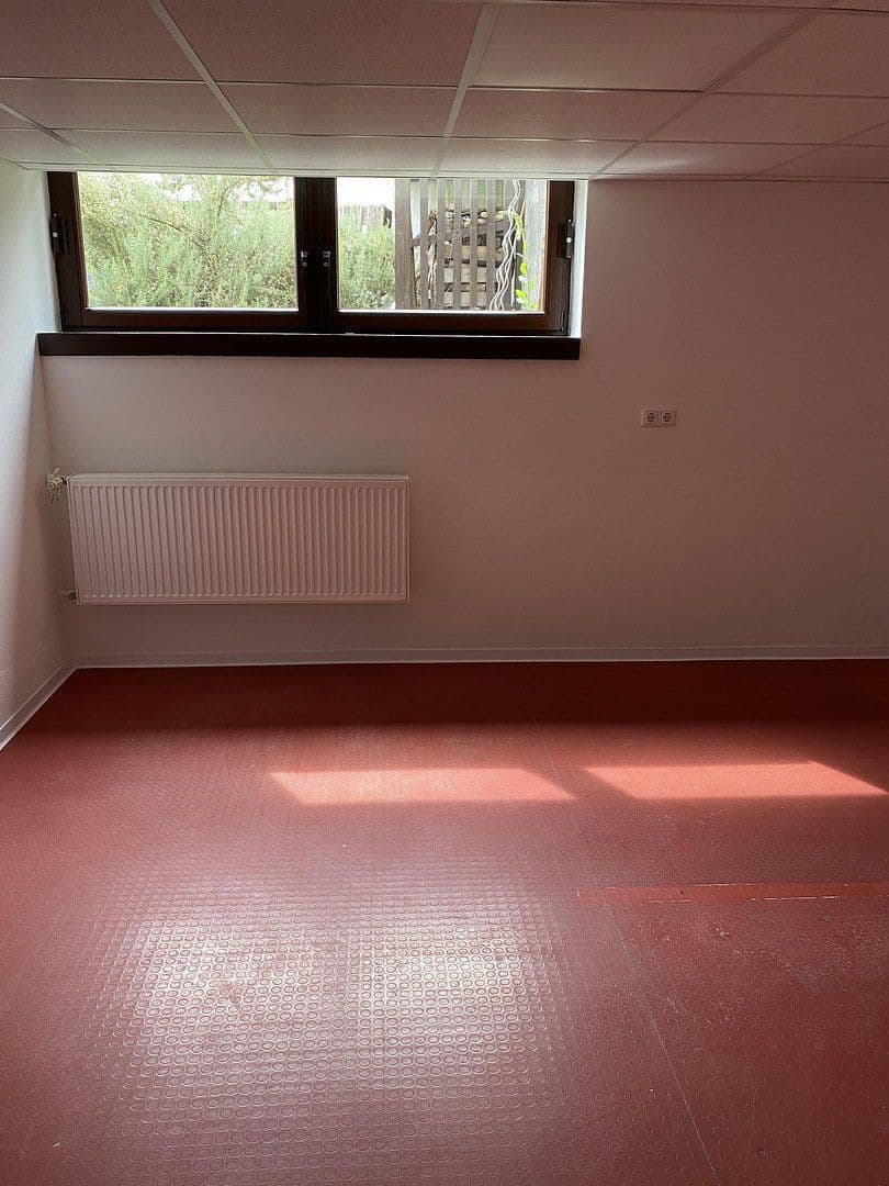 Prenájom kancelárie 120 m², Stockstadt am Rhein, Hesensko Prenájom kancelárie 120 m², Stockstadt am Rhein, Hesensko