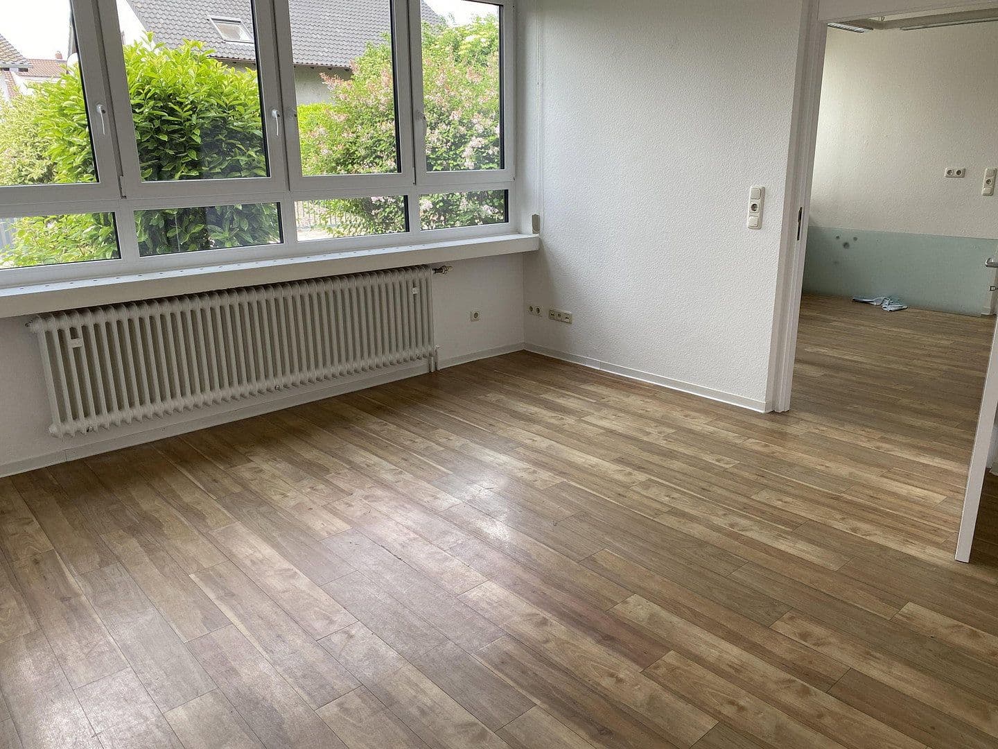 Prenájom kancelárie 120 m², Stockstadt am Rhein, Hesensko Prenájom kancelárie 120 m², Stockstadt am Rhein, Hesensko
