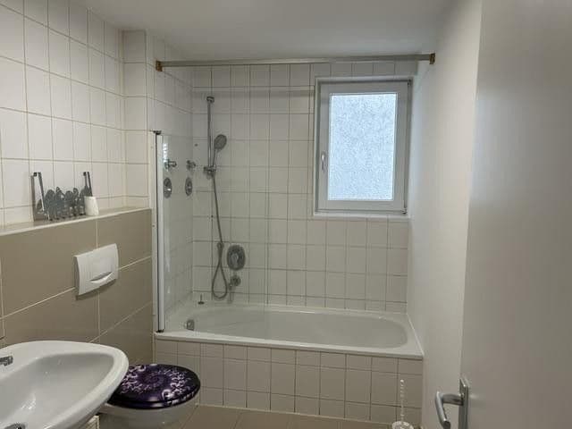 Prenájom bytu 2-izbový 56 m², Eningen unter Achalm, Bádensko-Wurttembersko Prenájom bytu 2-izbový 56 m², Eningen unter Achalm, Bádensko-Wurttembersko