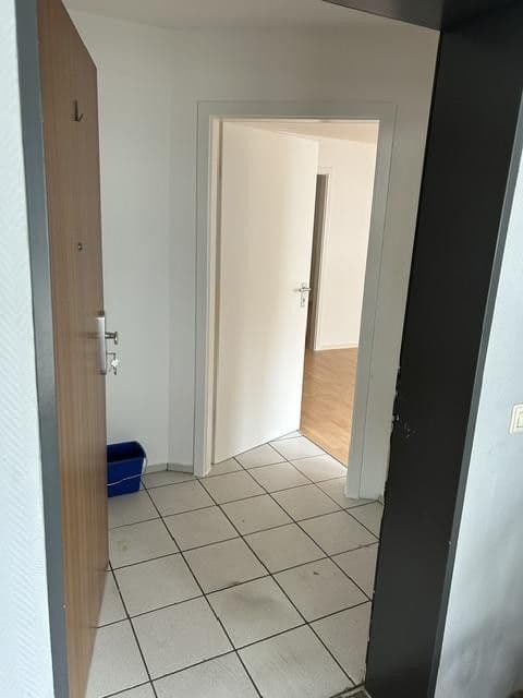 Prenájom bytu 2-izbový 56 m², Eningen unter Achalm, Bádensko-Wurttembersko Prenájom bytu 2-izbový 56 m², Eningen unter Achalm, Bádensko-Wurttembersko