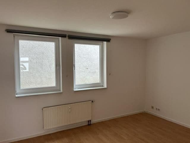Prenájom bytu 2-izbový 56 m², Eningen unter Achalm, Bádensko-Wurttembersko Prenájom bytu 2-izbový 56 m², Eningen unter Achalm, Bádensko-Wurttembersko