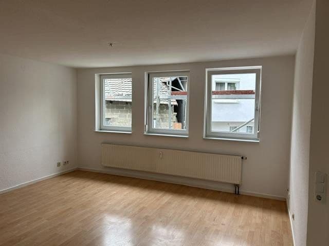 Prenájom bytu 2-izbový 56 m², Eningen unter Achalm, Bádensko-Wurttembersko Prenájom bytu 2-izbový 56 m², Eningen unter Achalm, Bádensko-Wurttembersko