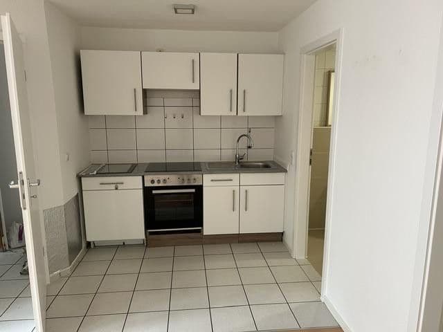 Prenájom bytu 2-izbový 56 m², Eningen unter Achalm, Bádensko-Wurttembersko Prenájom bytu 2-izbový 56 m², Eningen unter Achalm, Bádensko-Wurttembersko