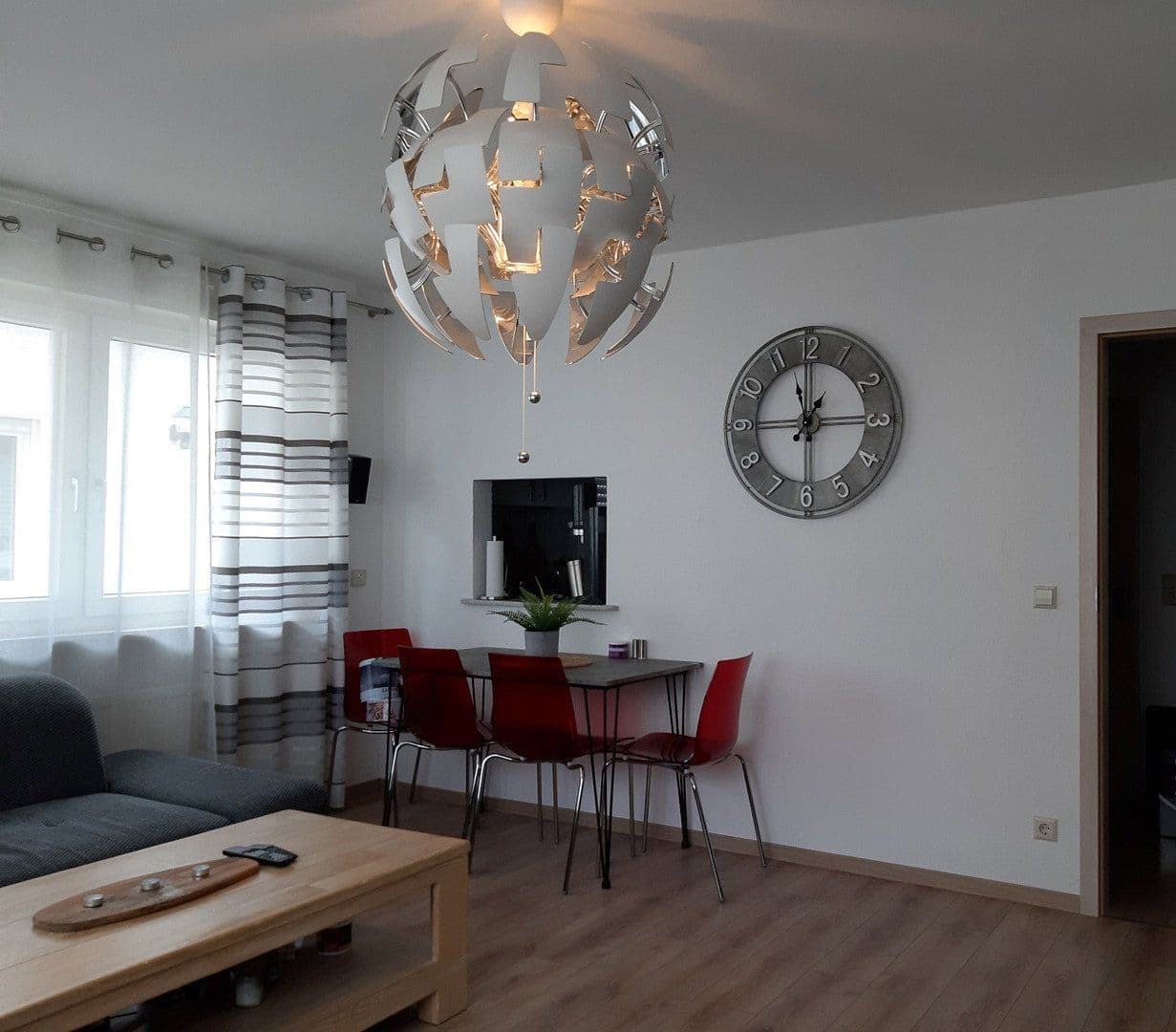 Prenájom bytu 2-izbový 65 m², Koblenz, Porýnie-Falcko Prenájom bytu 2-izbový 65 m², Koblenz, Porýnie-Falcko