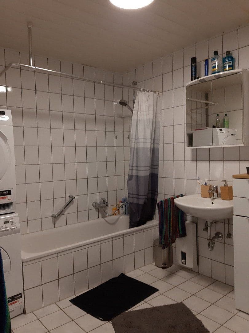 Prenájom bytu 2-izbový 65 m², Koblenz, Porýnie-Falcko Prenájom bytu 2-izbový 65 m², Koblenz, Porýnie-Falcko