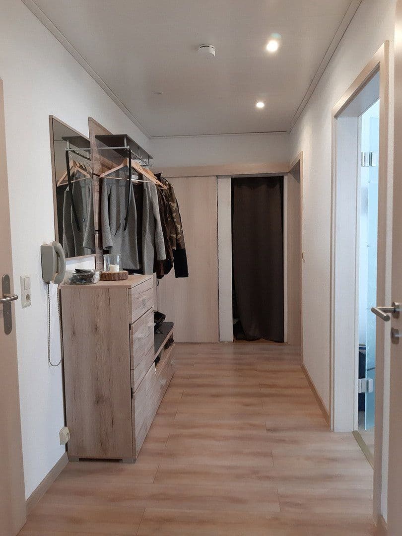 Prenájom bytu 2-izbový 65 m², Koblenz, Porýnie-Falcko Prenájom bytu 2-izbový 65 m², Koblenz, Porýnie-Falcko