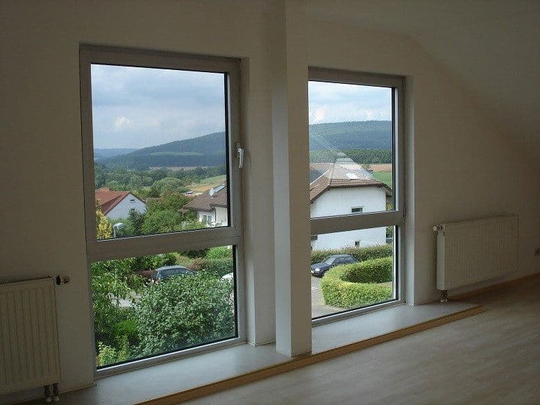 Prenájom domu 190 m², pozemek 700 m², Marburg, Hesensko Prenájom domu 190 m², pozemek 700 m², Marburg, Hesensko