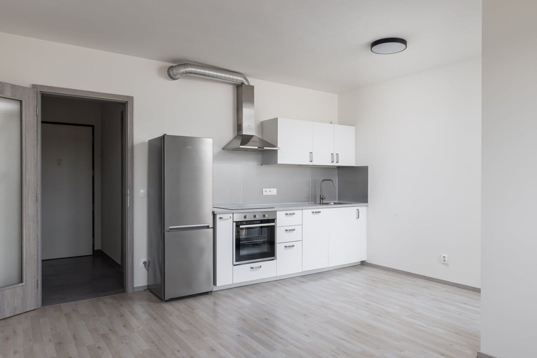 Prenájom bytu 1-izbový 33 m², Strnadových, Praha, Praha Prenájom bytu 1-izbový 33 m², Strnadových, Praha, Praha
