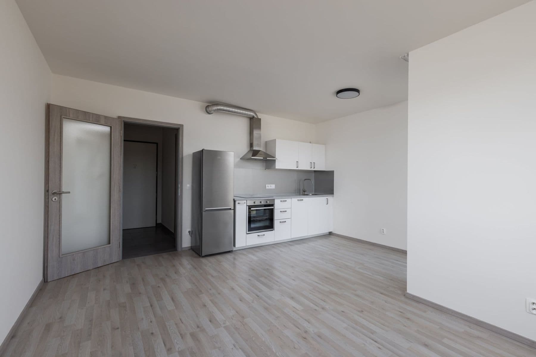Prenájom bytu 1-izbový 33 m², Strnadových, Praha, Praha Prenájom bytu 1-izbový 33 m², Strnadových, Praha, Praha