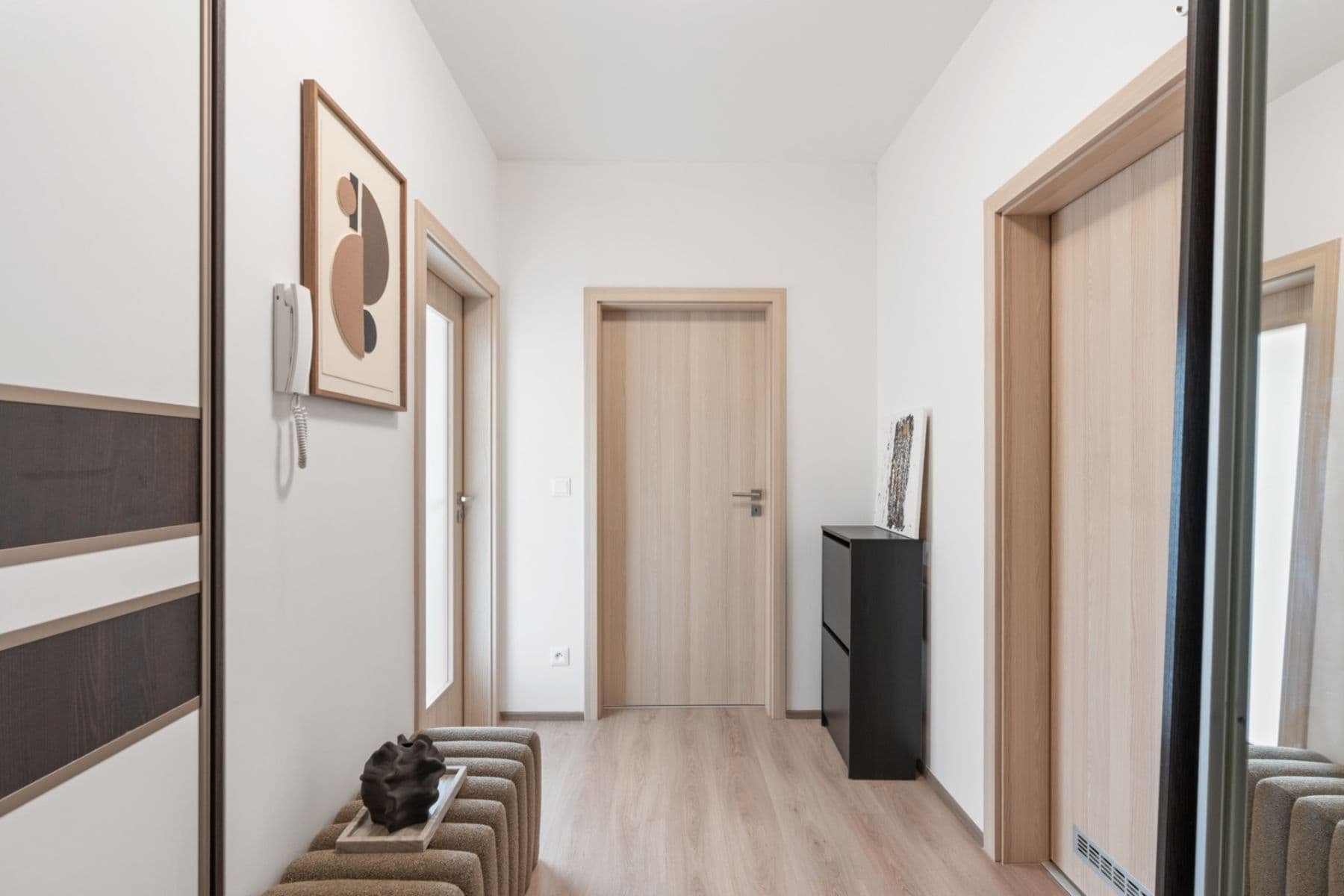 Prenájom bytu 2-izbový 60 m², Svatošových, Praha, Praha Prenájom bytu 2-izbový 60 m², Svatošových, Praha, Praha