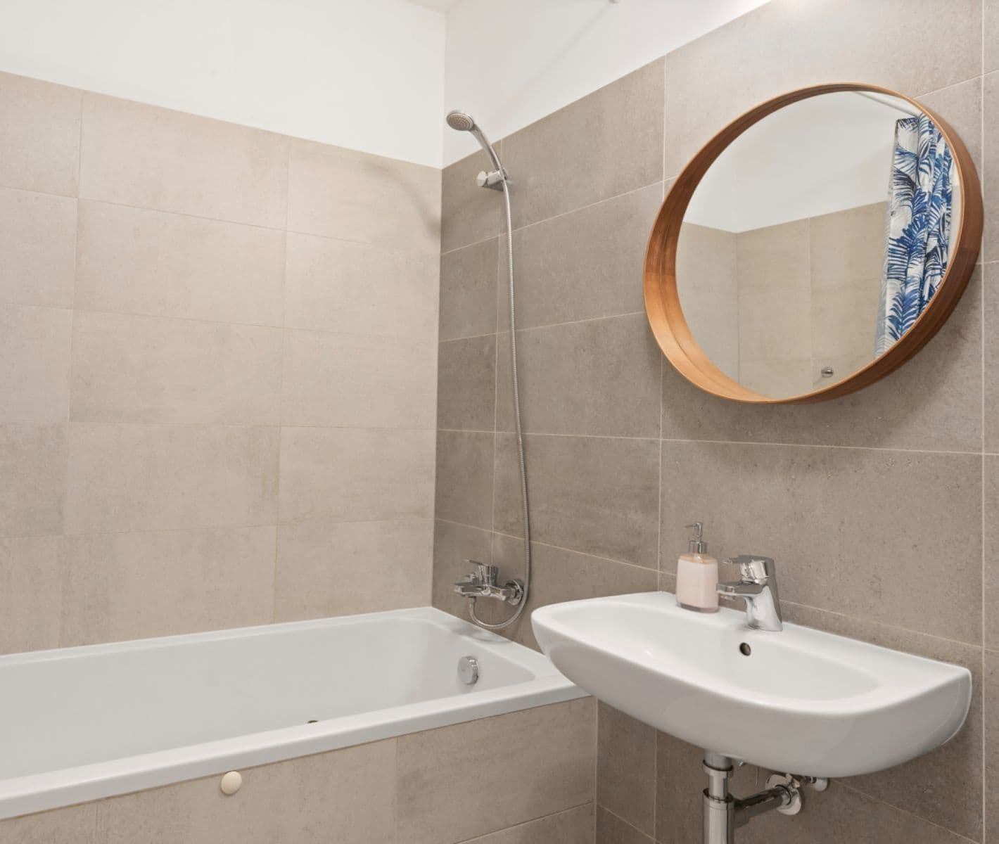 Prenájom bytu 2-izbový 60 m², Svatošových, Praha, Praha Prenájom bytu 2-izbový 60 m², Svatošových, Praha, Praha