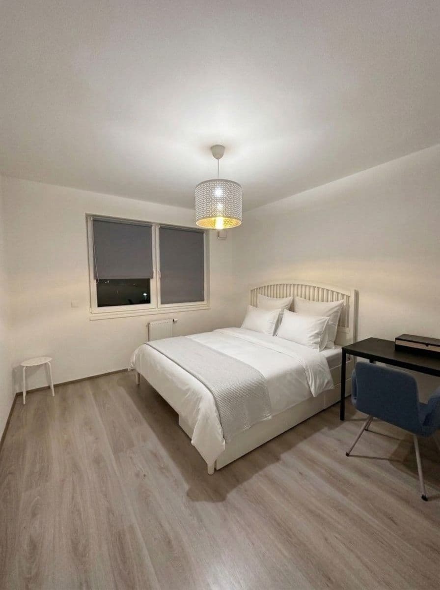 Prenájom bytu 2-izbový 60 m², Svatošových, Praha, Praha Prenájom bytu 2-izbový 60 m², Svatošových, Praha, Praha
