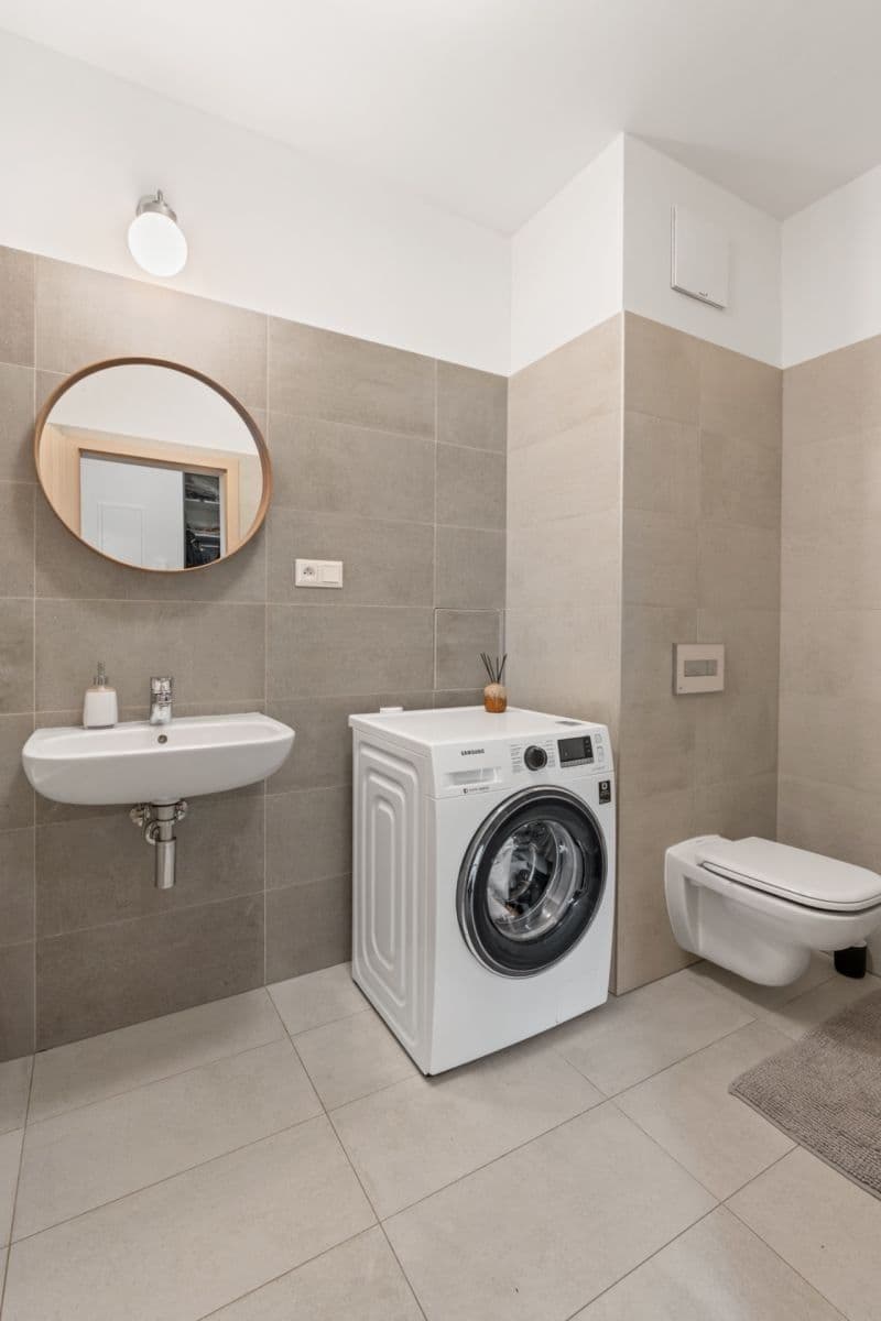 Prenájom bytu 2-izbový 60 m², Svatošových, Praha, Praha Prenájom bytu 2-izbový 60 m², Svatošových, Praha, Praha