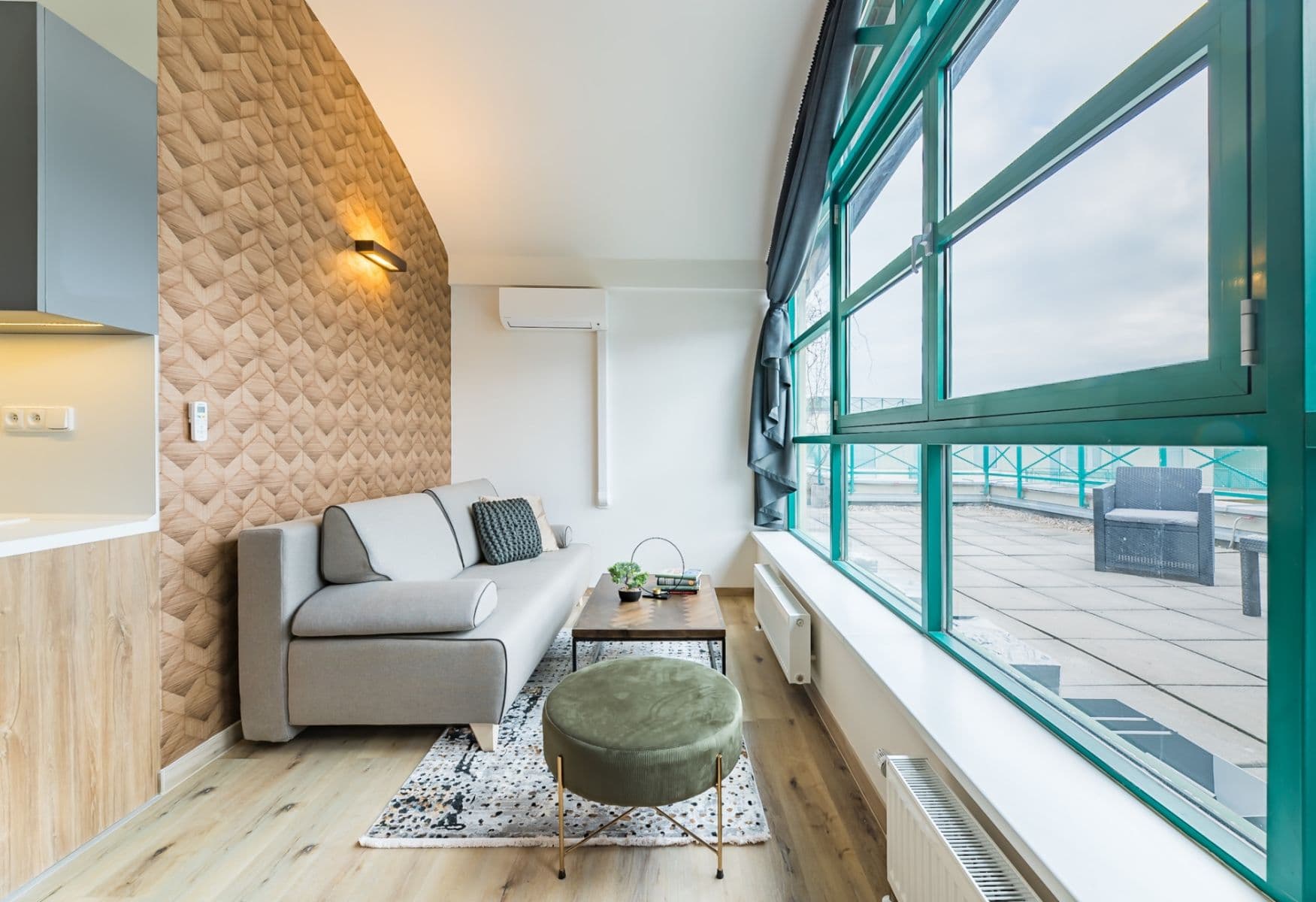Prenájom bytu 1-izbový 50 m², V Kapslovně, Praha, Praha Prenájom bytu 1-izbový 50 m², V Kapslovně, Praha, Praha