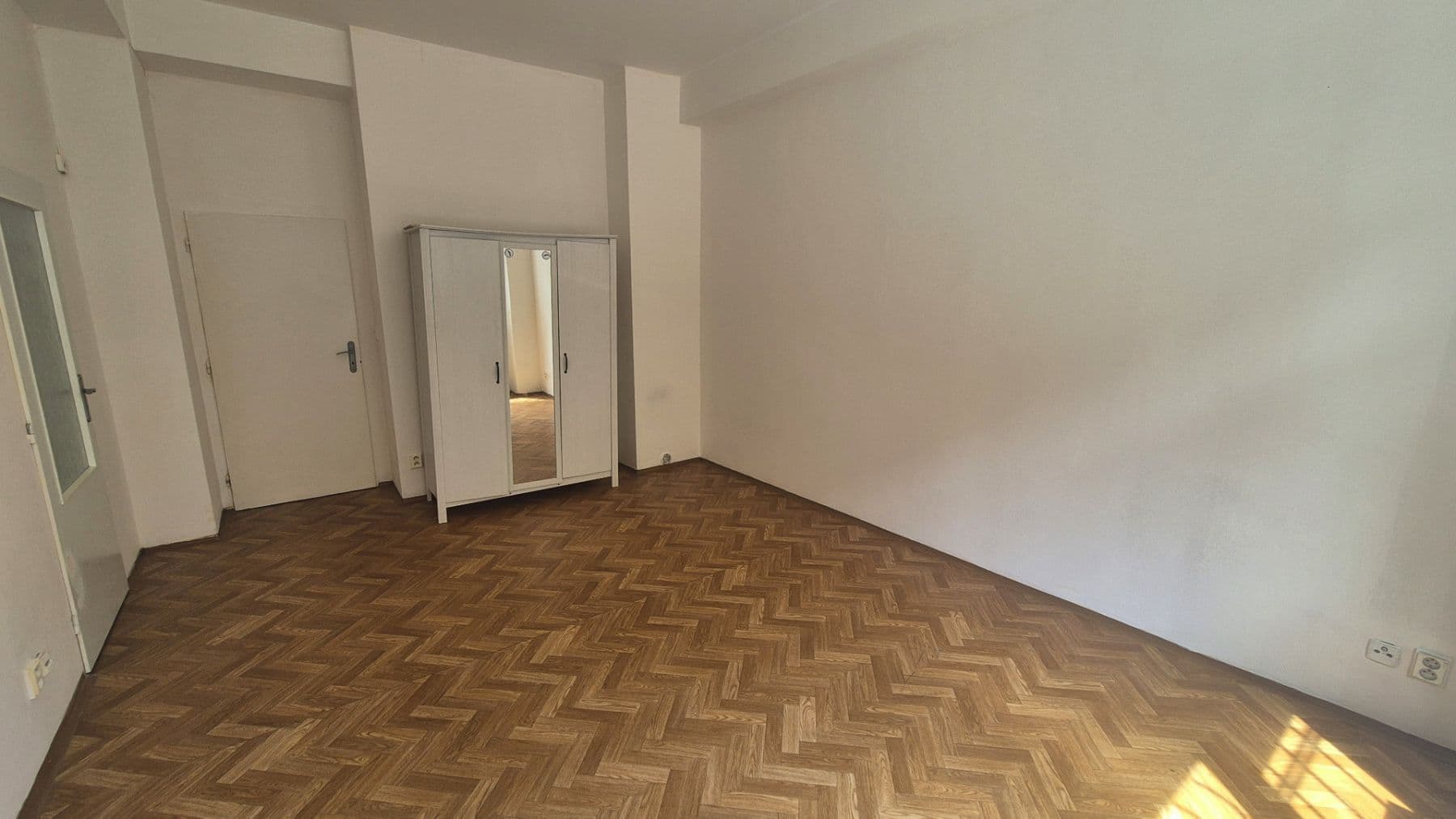 Prenájom bytu 2-izbový 47 m², Sokolovská, Praha, Praha Prenájom bytu 2-izbový 47 m², Sokolovská, Praha, Praha
