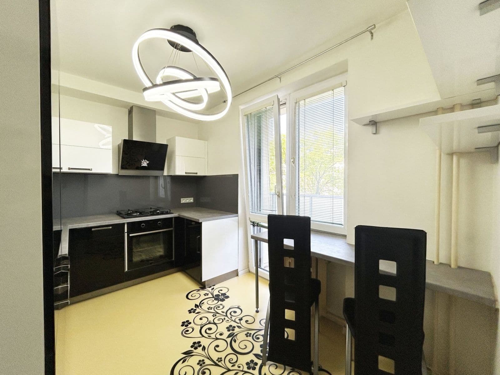 Prenájom bytu 2-izbový 54 m², Poděbradská, Praha, Praha Prenájom bytu 2-izbový 54 m², Poděbradská, Praha, Praha