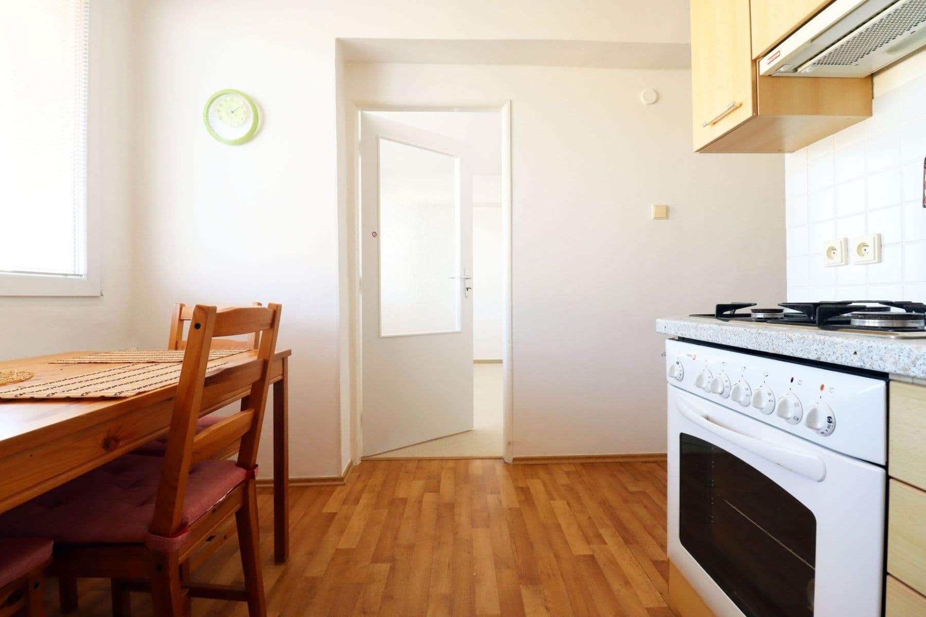Prenájom bytu 3-izbový 77 m², Na Topolce, Praha, Praha Prenájom bytu 3-izbový 77 m², Na Topolce, Praha, Praha